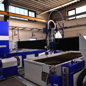 Waterjet with plasma cnc cutting machine with rotator and ventilation at production hall